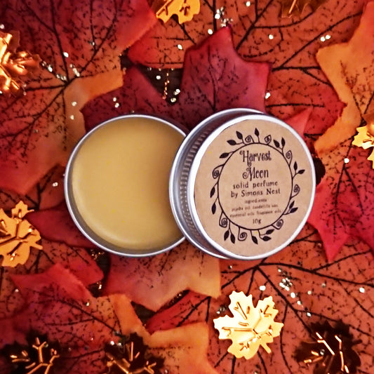 Harvest Moon Solid Perfume - Sweet Pumpkin, Spiced Apple & Ginger Solid Fragrance Tin - Autumn Halloween Spicy & Gourmand Vegan Perfume Blend