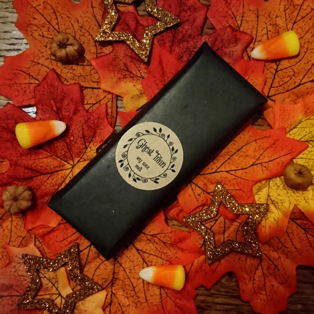 Ghost Train Wax Melt Bar - Spooky Liquorice, Toffee & Vanilla Fragranced 5 Segment Wax Melts - Vegan Autumn Halloween Samhain Soy Melt Snap Bar